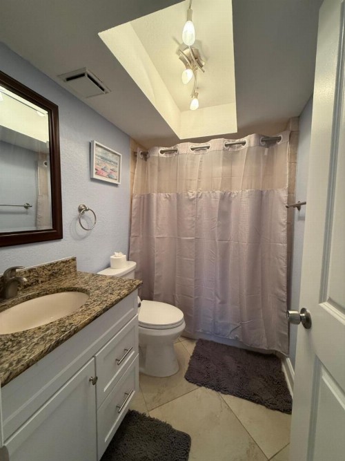 Treasure Island Waterfront Condo - image 19