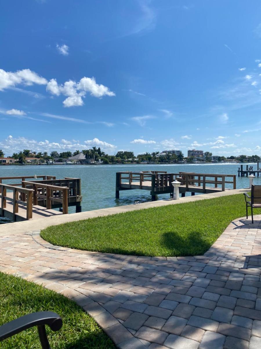 Treasure Island Waterfront Condo - image 3
