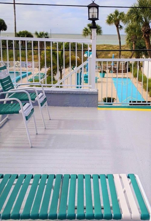 Johns Pass Beach Motel - image 22