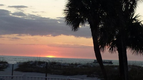 Johns Pass Beach Motel - image 4