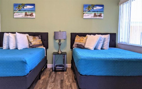 Johns Pass Beach Motel - image 42