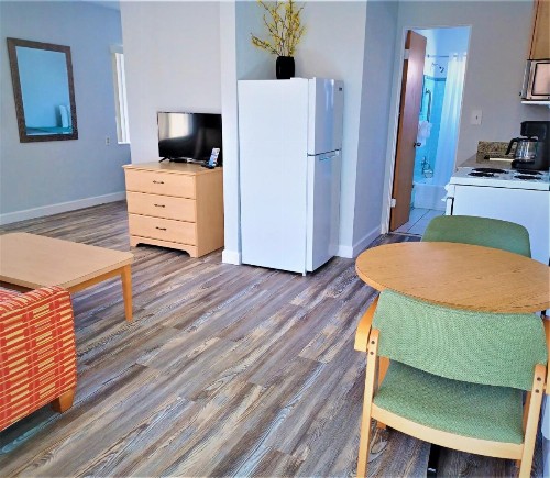 Johns Pass Beach Motel - image 50