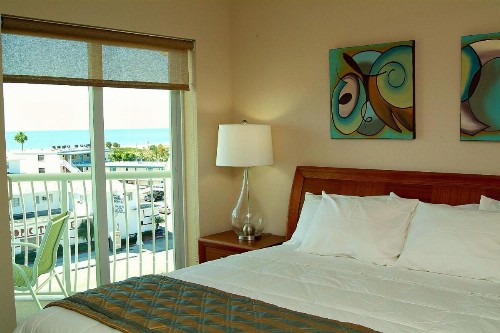 Crystal Palms Beach Resort - No Resort Fees - image 11