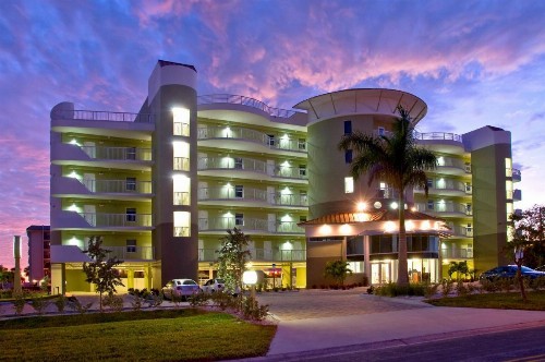 Crystal Palms Beach Resort - No Resort Fees - image 14