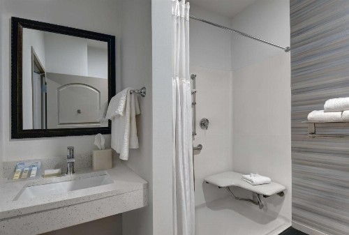 Hilton Garden Inn Hamilton - image 21