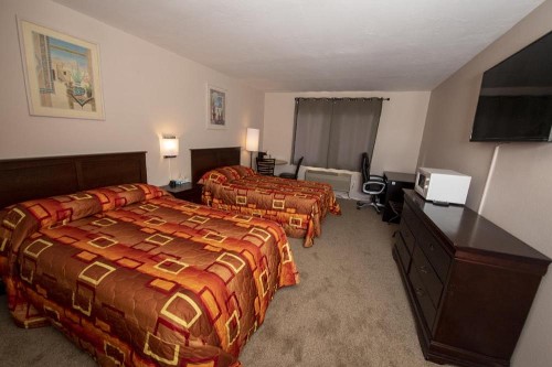 Tower 64 Motel & RV - image 9