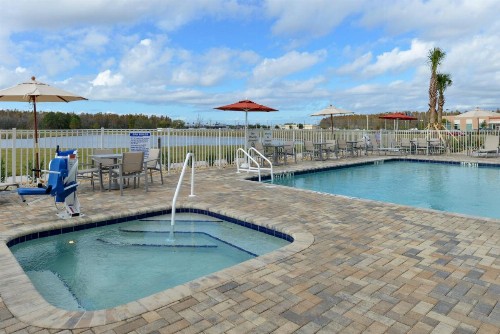 Holiday Inn Express & Suites Trinity an IHG Hotel - image 23