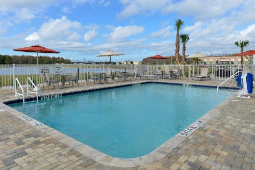 Holiday Inn Express & Suites Trinity an IHG Hotel - image 25