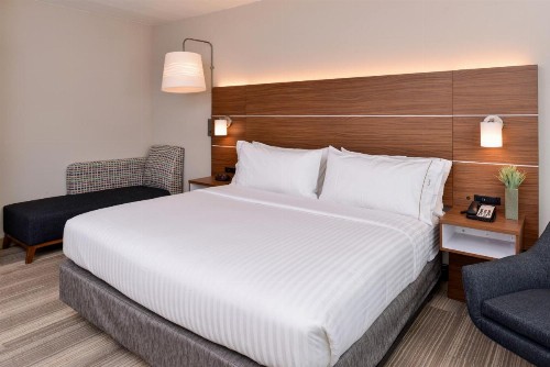 Holiday Inn Express & Suites Trinity an IHG Hotel - image 29