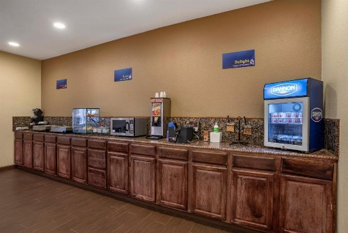Best Western Troy Inn - image 24