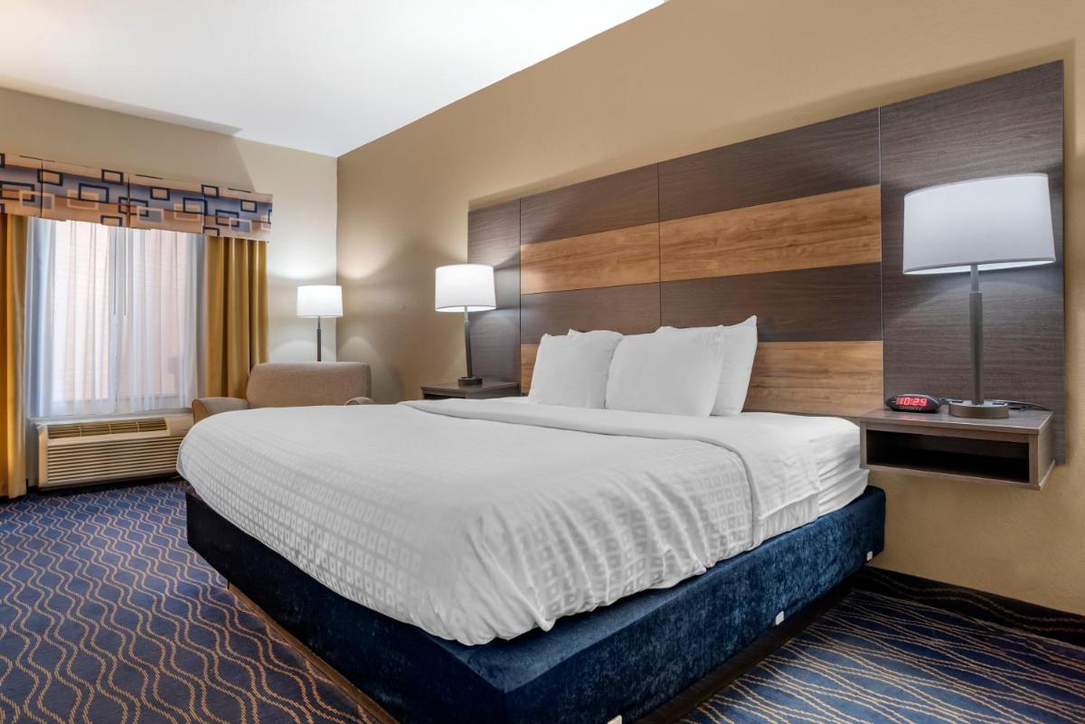 Best Western Troy Inn - image 5