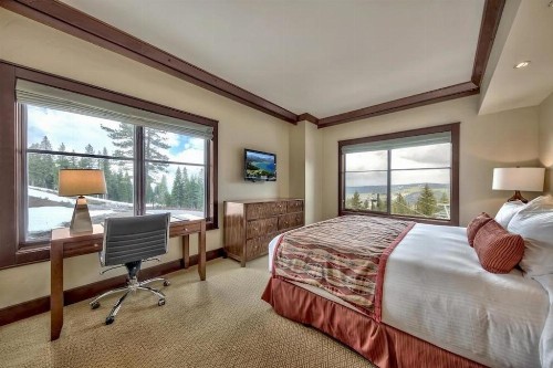 Constellation Residences - image 38