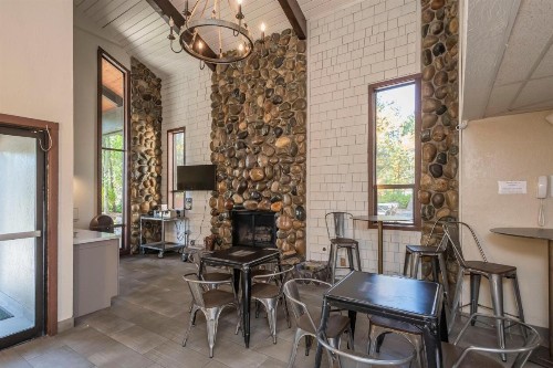 Inn At Truckee - image 21