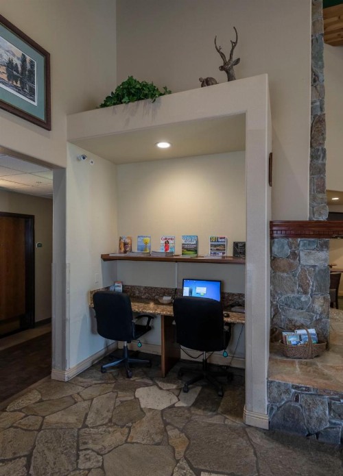 Truckee Donner Lodge - image 23