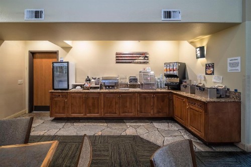 Truckee Donner Lodge - image 29
