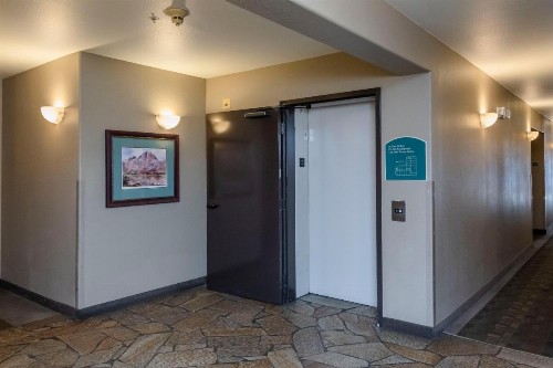 Truckee Donner Lodge - image 36