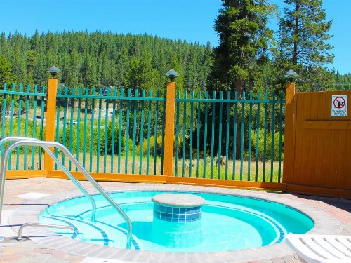 Truckee Donner Lodge - image 8