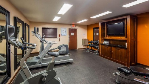Best Western Plus Truckee-Tahoe Hotel - image 13