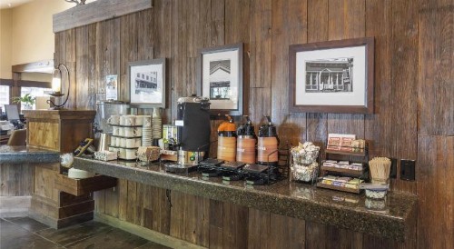 Best Western Plus Truckee-Tahoe Hotel - image 19