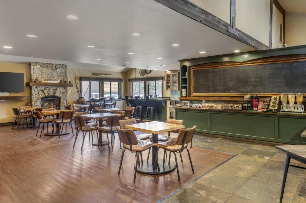 Best Western Plus Truckee-Tahoe Hotel - image 4