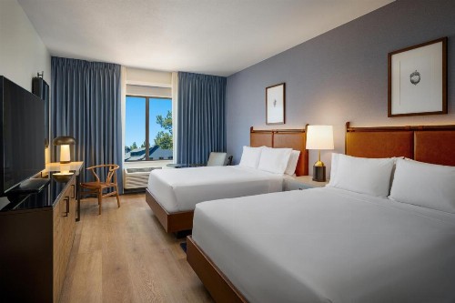 Hampton Inn & Suites Tahoe-Truckee - image 3