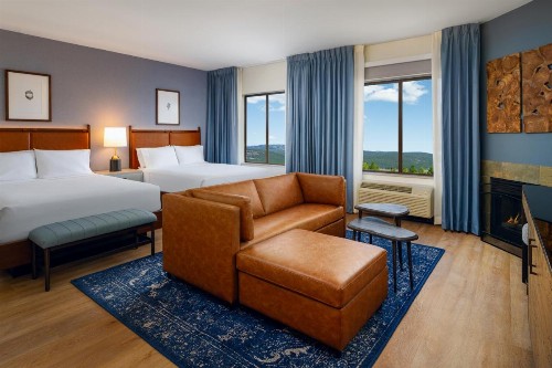Hampton Inn & Suites Tahoe-Truckee - image 8