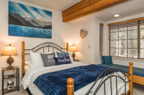 Donner Lake Inn B&B - image 5