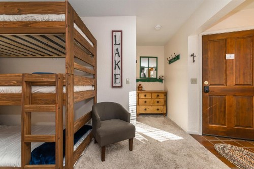 Donner Lake Inn B&B - image 9