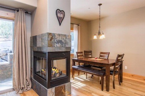 Truckee House - image 8