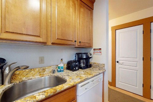 Aspen Grove Hideaway - image 10