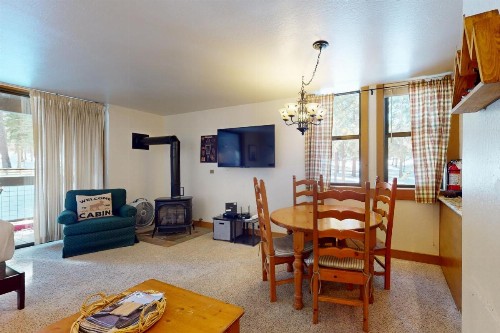 Aspen Grove Hideaway - image 12