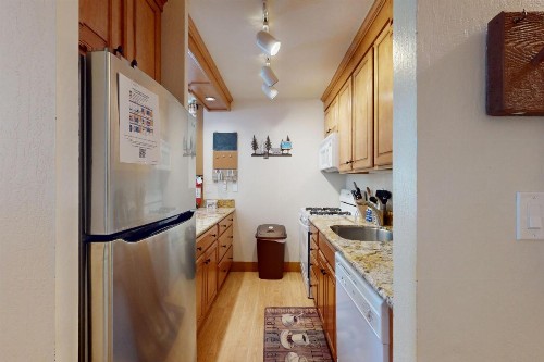 Aspen Grove Hideaway - image 13