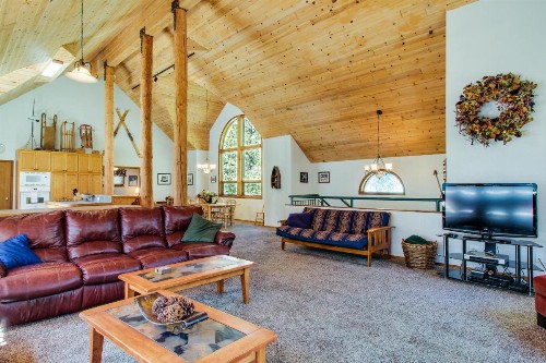 Donner Lake House - image 10