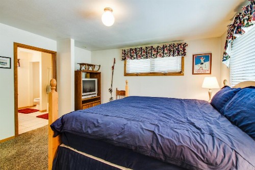 Donner Lake House - image 12