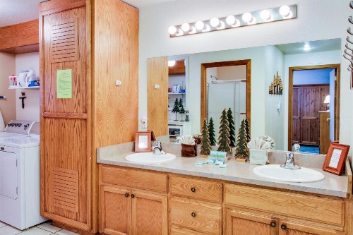 Donner Lake House - image 3