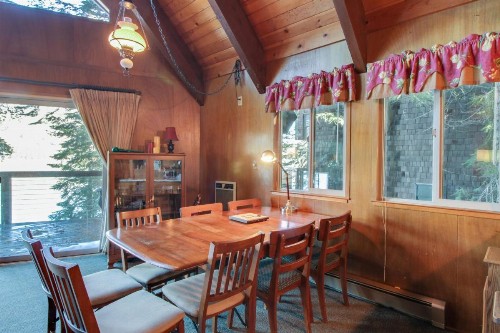 Donner Lakefront Retreat - image 12