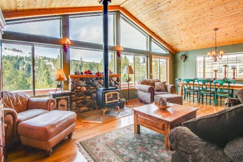 Hillside View Home - image 12