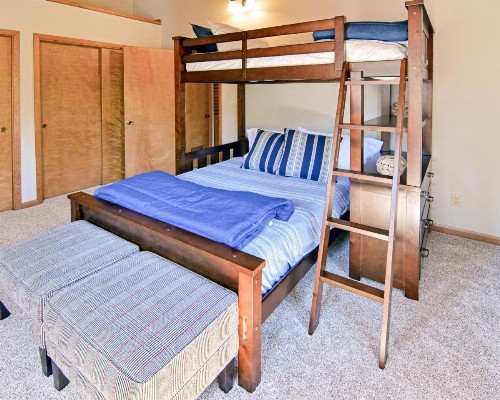 11443 Northwoods Blvd House Unit B - image 2