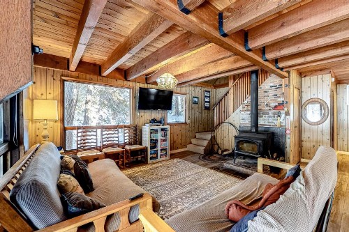 Picture Perfect Chalet - image 6