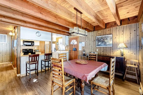 Picture Perfect Chalet - image 8
