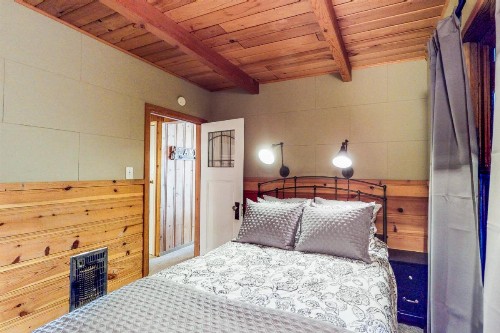 Donner Lake Dream Cabin - image 6