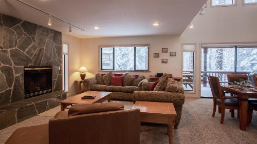 1620 Deer Path - image 7