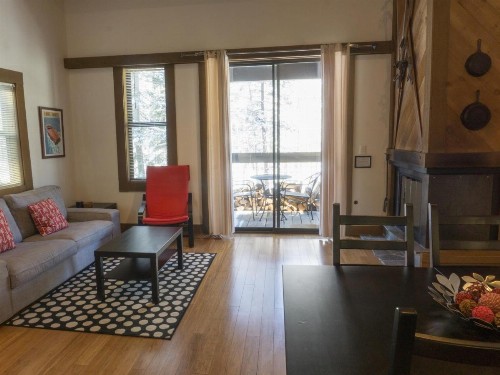 3069 Aspen Grove
