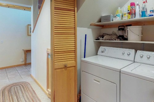 Happy Family Cozy Cabin - image 11