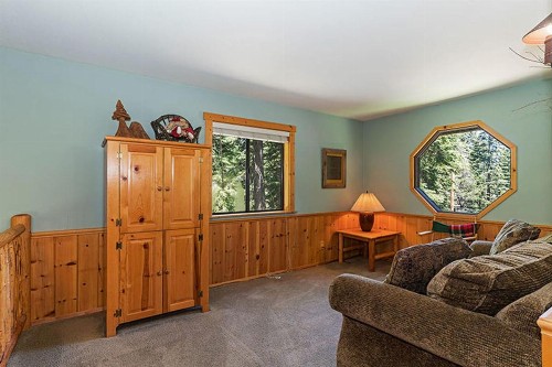 Copenhagen Retreat by Tahoe Mountain Properties - image 8