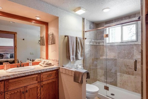 Tahoe Donner Gem Home Home - image 12