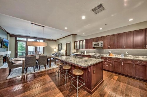 Constellation Residences - image 5