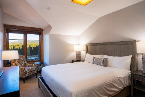 Luxury 3BD Village at Northstar Residence w/ Ski Valet - Northstar Lodge 404 - image 33