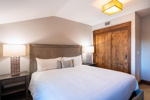 Luxury 3BD Village at Northstar Residence w/ Ski Valet - Northstar Lodge 404 - image 34