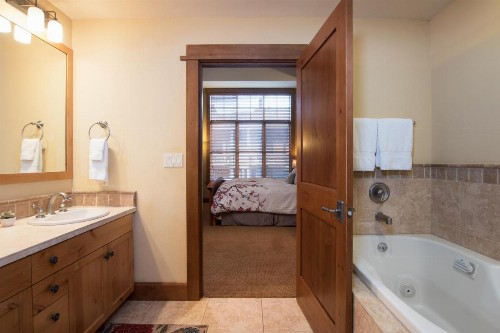 Family Friendly Residence in Village at Northstar! - Iron Horse North 105 - image 31